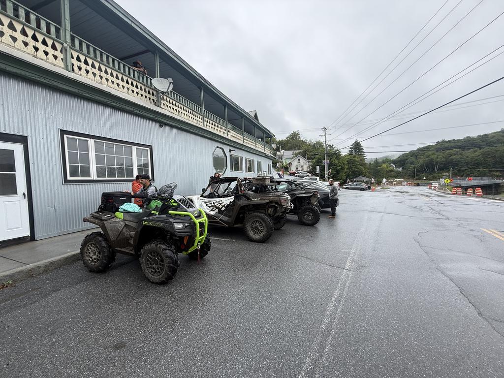 kmuz700 Trail Photo